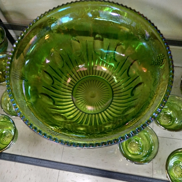 Kitchen Vintage Green Iridescent Carnival Glass Punch Bowl With 12